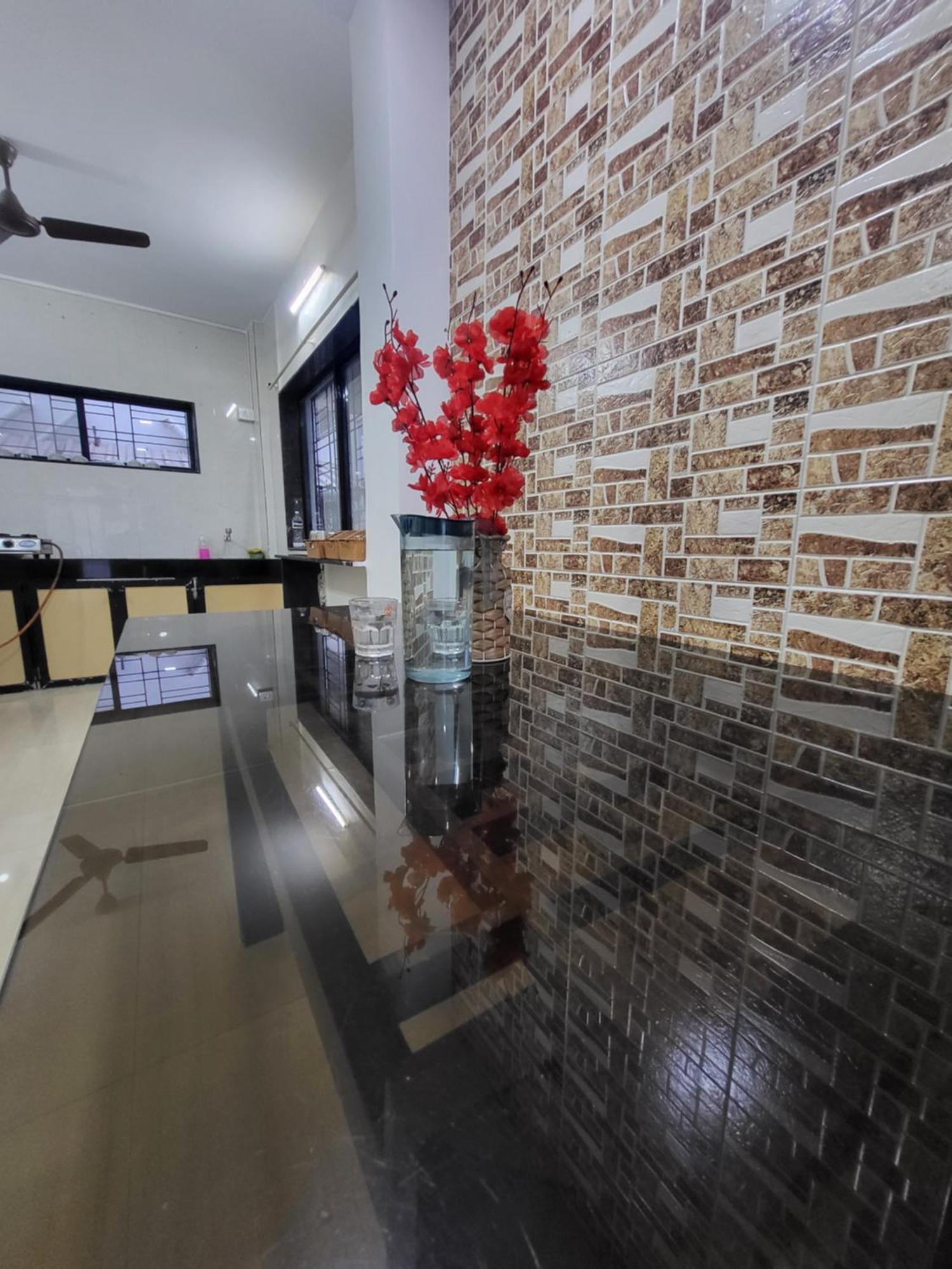 לונבלה The Perfect Stays Para Disco Big Pool Cricket Turf Villa מראה חיצוני תמונה