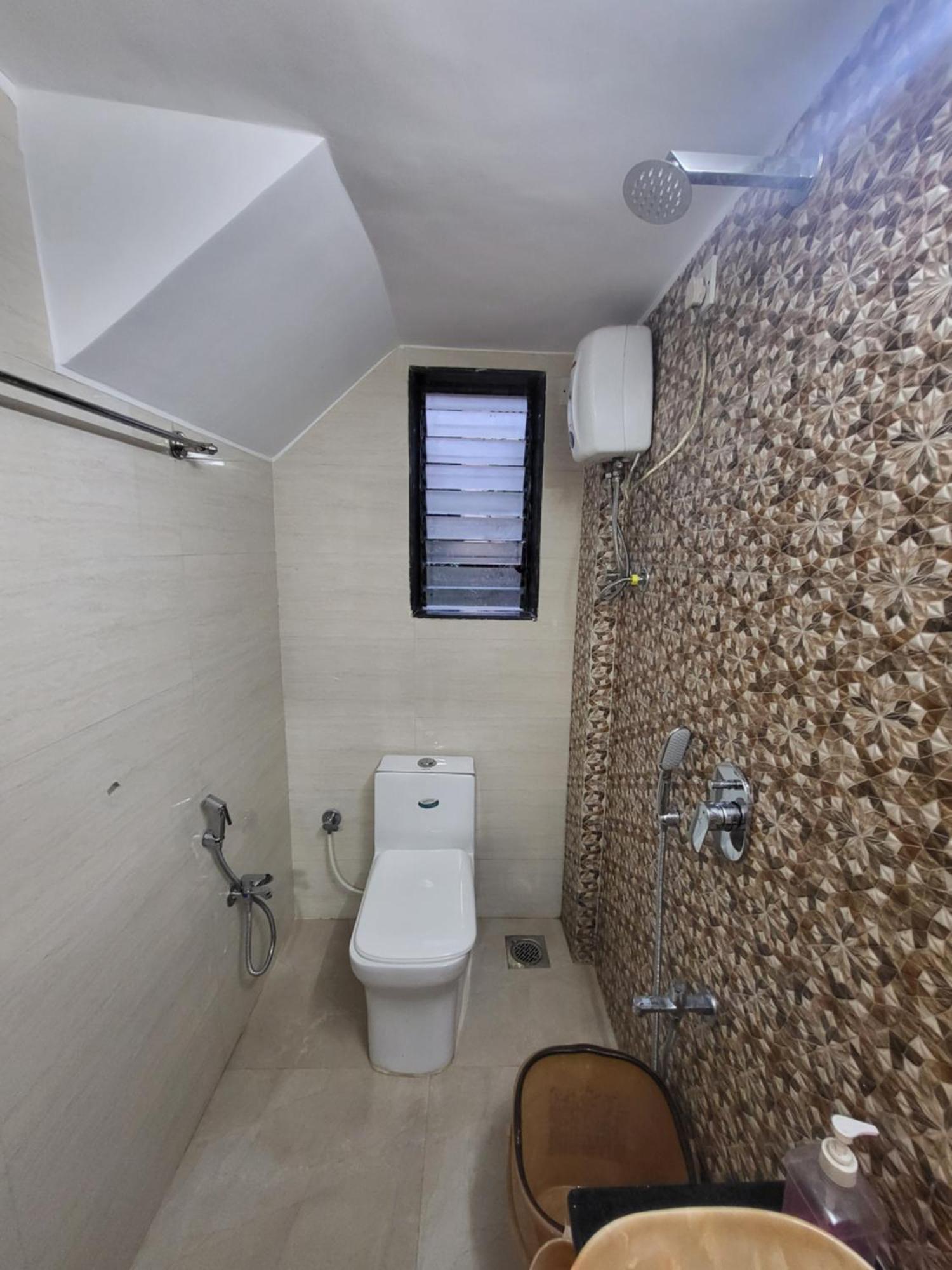 לונבלה The Perfect Stays Para Disco Big Pool Cricket Turf Villa מראה חיצוני תמונה